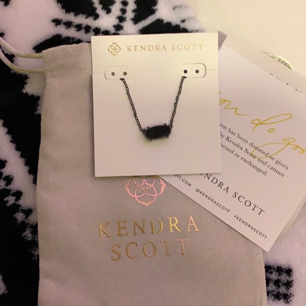 Kendra Scott elisa pendant necklace